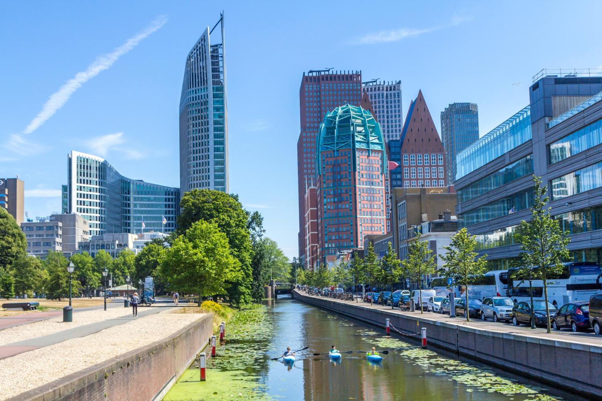 Downtown Suite Den Haag Bagian luar foto